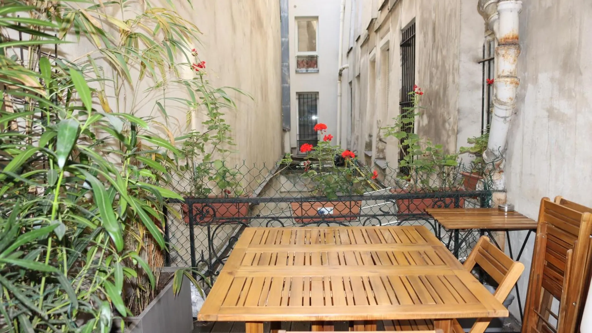Апартаменты Superbe T3 Terrasse Coeur De Paris Historique Франция